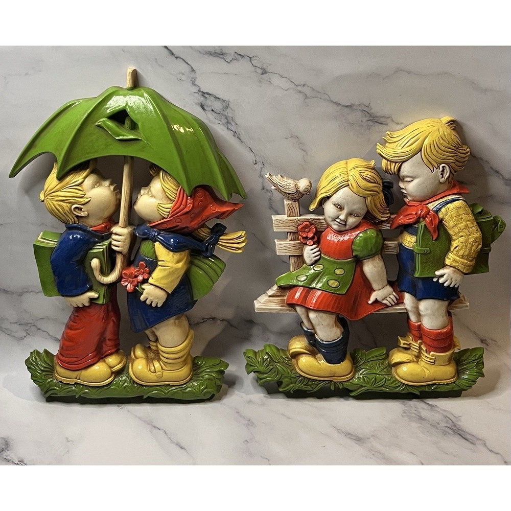 Set of 2 Homco Wall Decor 1977 Boy & Girl With Umbrella Kiss Boy & Girl Bench